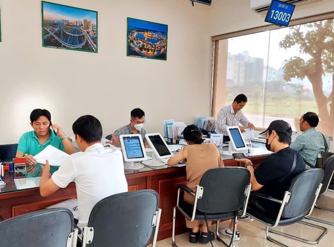 TPHCM sáp nhập 80 phường, tự động cập nhật giấy tờ cho người dân