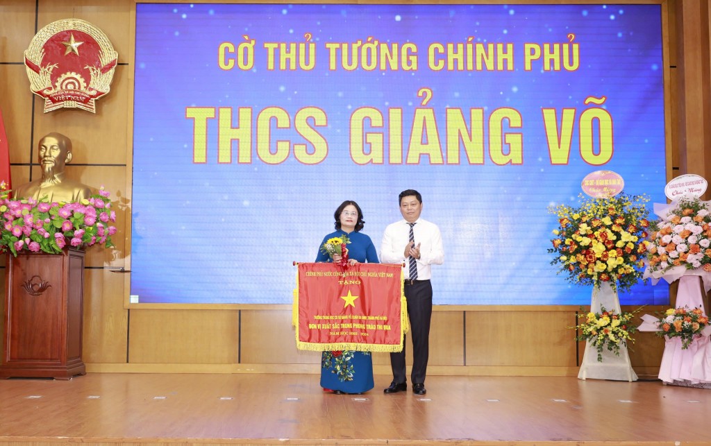 Tuyên dương điển hình tiên tiến, nhà giáo Ba Đình tiêu biểu năm 2024