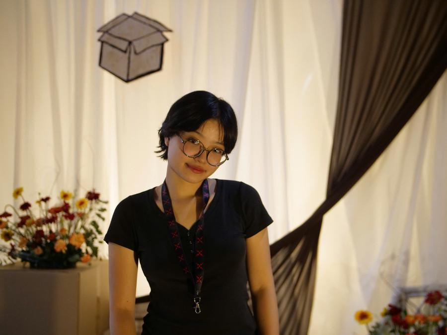 Bạn Vương Linh - Trưởng Ban Tổ chức chia sẻ: ''Dự án Phủ‘i’ Bụi đã truyền tải được ý nghĩa ký ức không mất đi mà tồn tại trong những kỷ vật, chúng ở lại với mỗi người.' anh-2.jpg