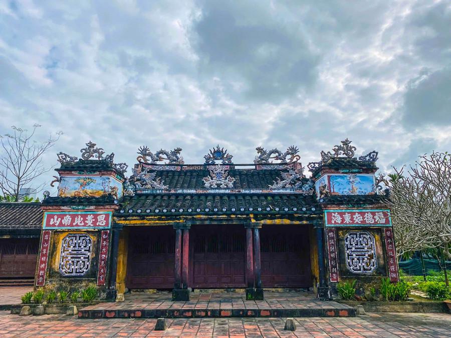 ve-dep-co-kinh-cua-dinh-lang-hon-500-tuoi-8.jpg