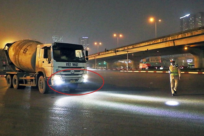 Xử phạt loạt xe độ đèn, còi gây bức xúc cho người đi đường