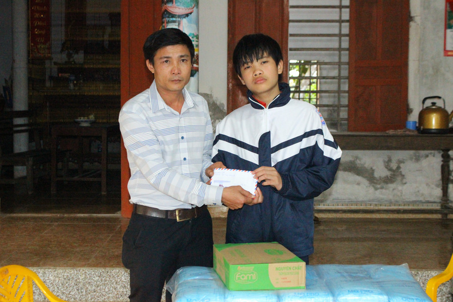 Doanh nghiệp Tuấn Hải (Cẩm Xuyên) ủng hộ 500 ngàn đồng. img-0166.jpg