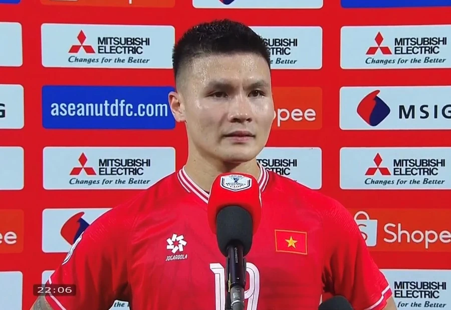Quang Hải được khuyên trở lại châu Âu chơi bóng.