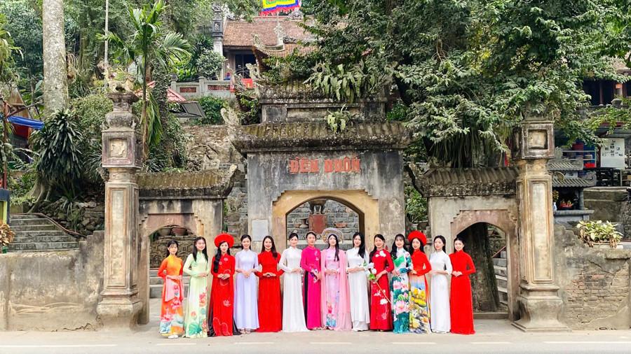 ve-tram-mac-cua-ngoi-den-tho-duc-thanh-duong-tu-minh-6.jpg