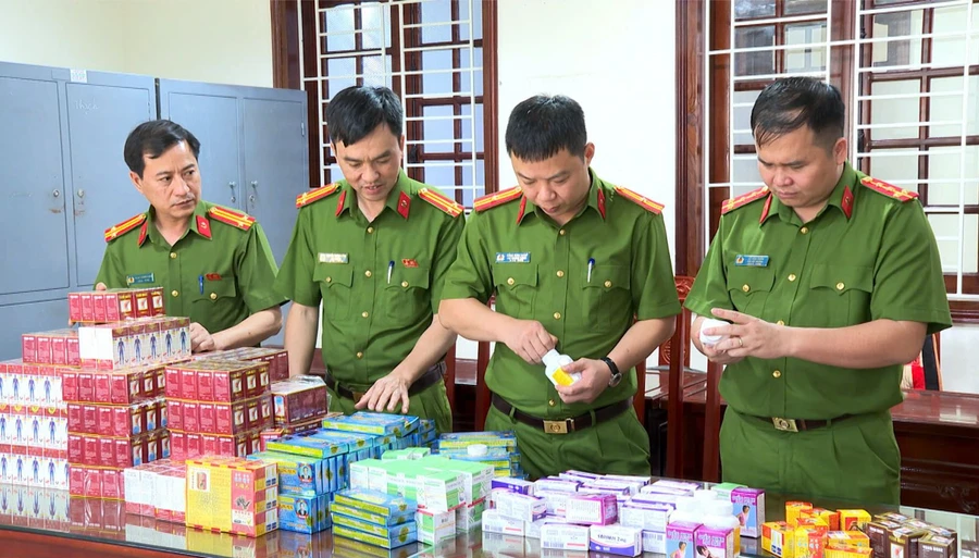Công an Thanh Hóa triệt phá đường dây thuốc giả 'khủng'.