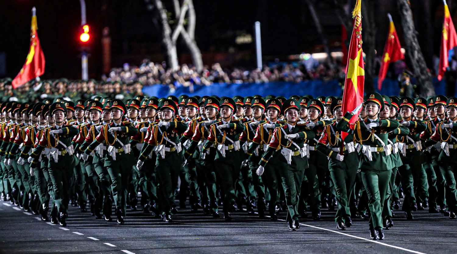 Khối nữ sĩ quan quân y.