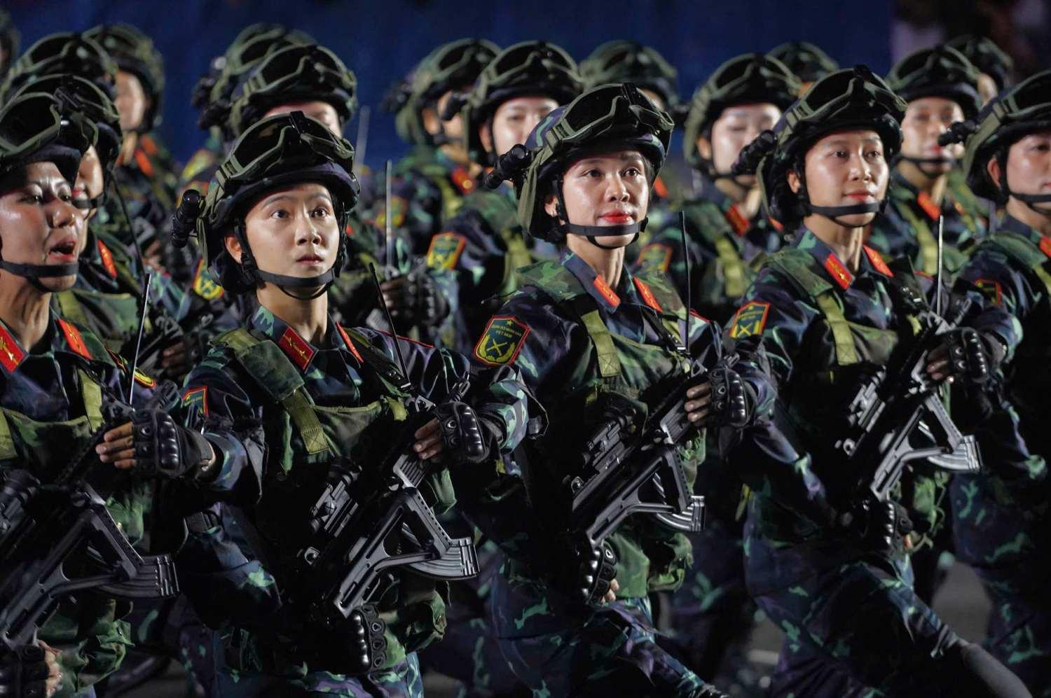 Khối nữ chiến sĩ biệt động.