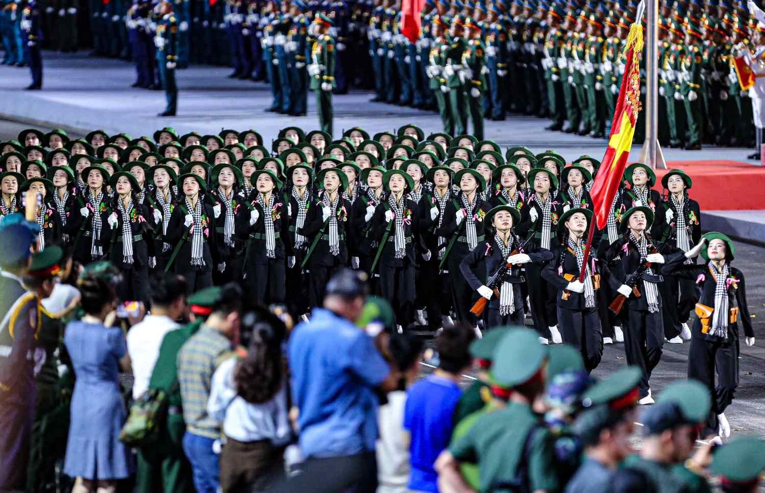 Khối nữ dân quân miền Nam.