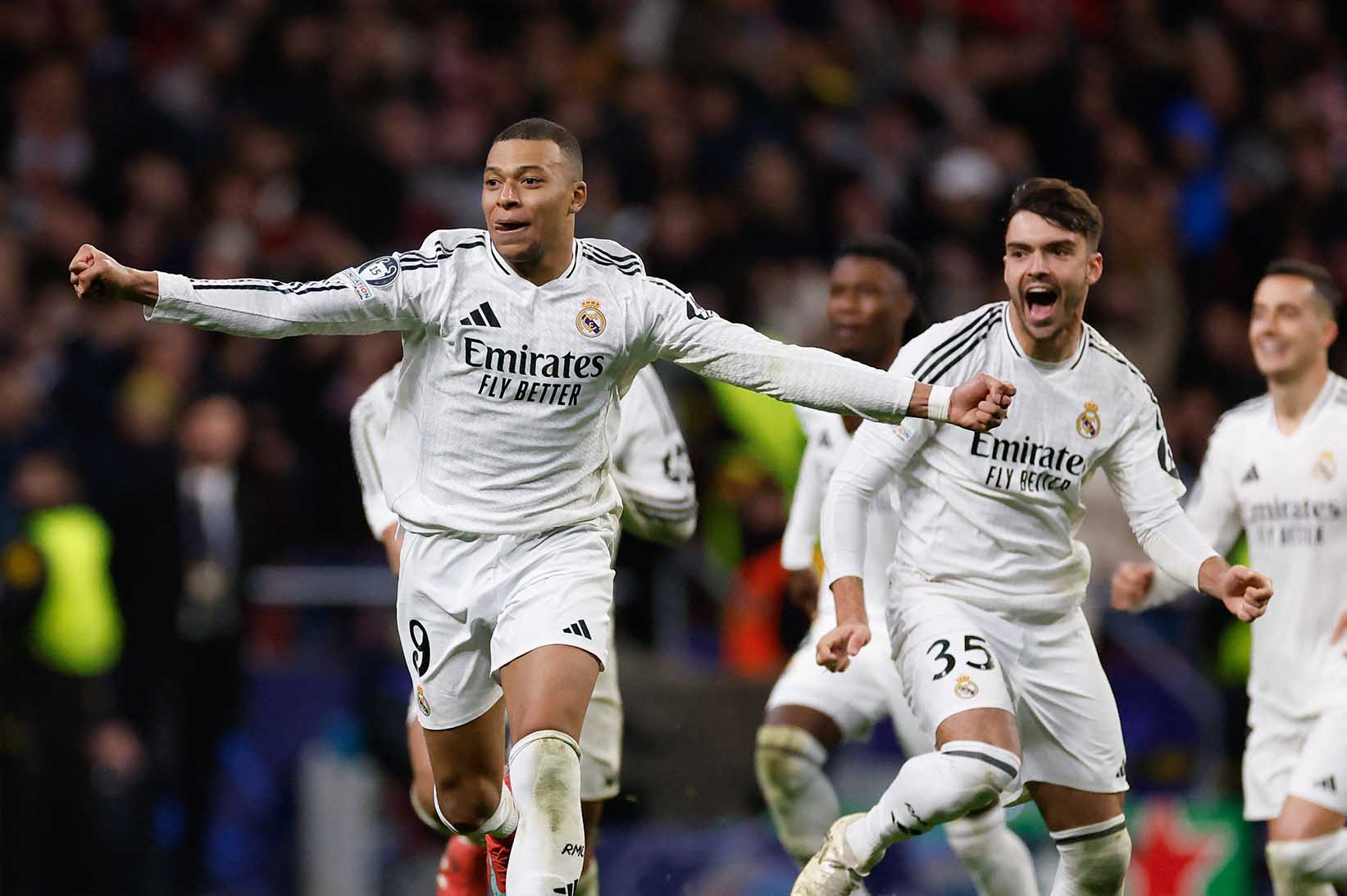 Real Madrid nên sớm quên đi nỗi buồn Champions League. Ảnh: AFP