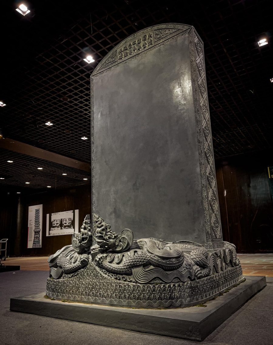 Bản phục chế 3D mô tả hoàn chỉnh Bảo vật quốc gia bia tháp Sùng Thiện Diên Linh. long-doi-son-4.jpg