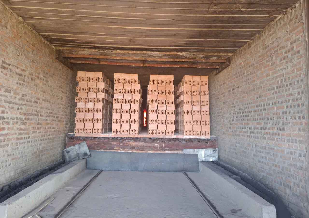 Khu vực lò nung trước đó xảy ra sự cố, nay đã khắc phục. Ảnh: Trần Tuấn.