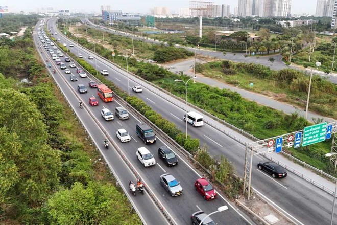 TPHCM cấm xe máy vào đường dẫn cao tốc TPHCM - Long Thành từ ngày 7.6