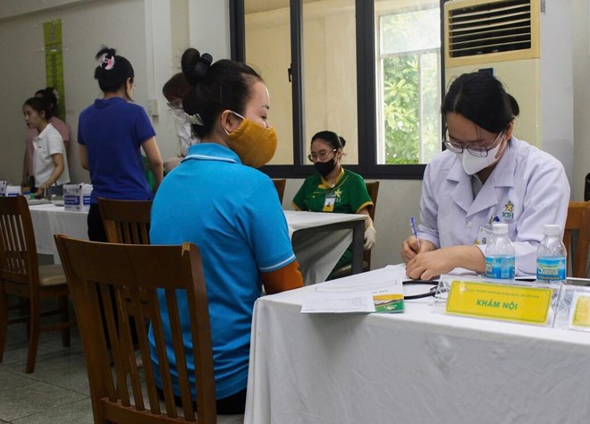 Người lao động Dệt may được chăm sóc sức khoẻ