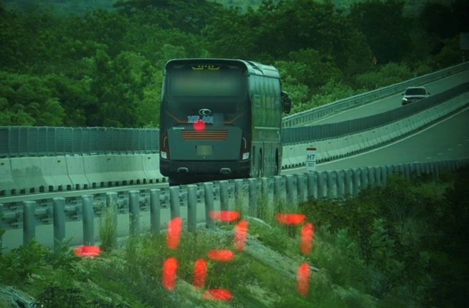 Tài xế xe khách chạy 127km/h ở cao tốc Cam Lâm–Vĩnh Hảo bị phạt 13 triệu đồng