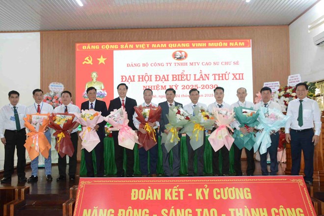 Công ty TNHH MTV Cao su Chư Sê đặt mục tiêu nâng cao thu nhập cho người lao động