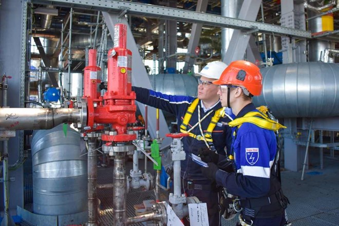 Cuộc mặc cả không khoan nhượng trong EU về khí đốt Nga