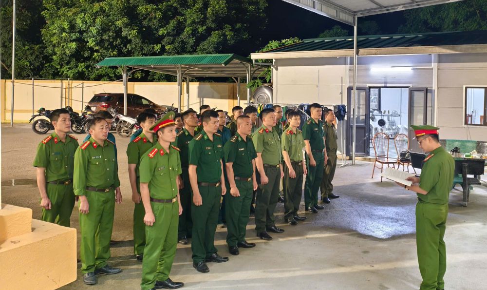 Công an xã vùng cao Trung Lý ra quân trấn áp tội phạm cùng thời gian với lực lượng toàn tỉnh. Ảnh: CATH