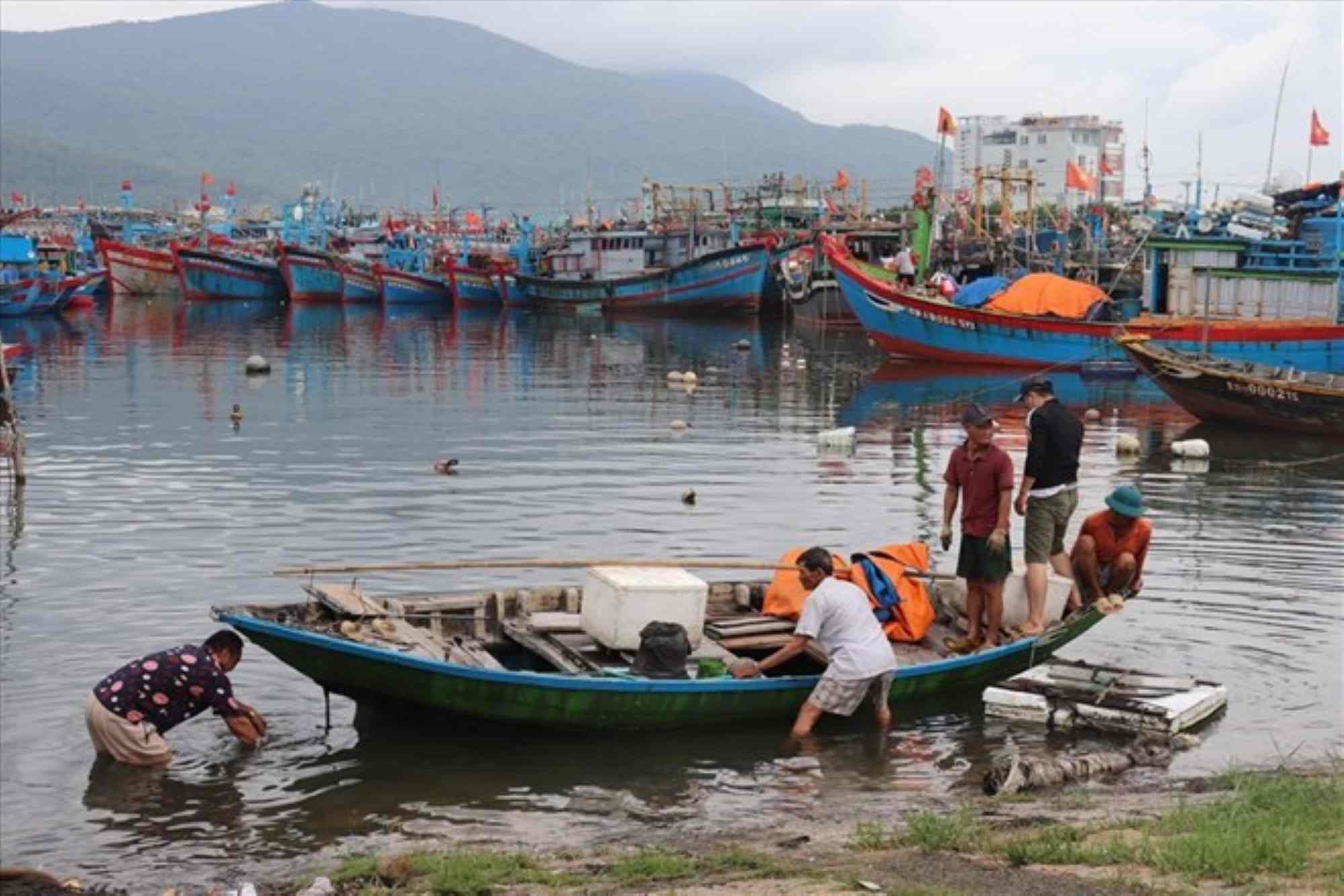 Tùy theo diễn biến, thành phố Đà Nẵng sẽ chủ động quyết định việc cấm biển để ứng phó với bão số 3. Ảnh: An Thượng