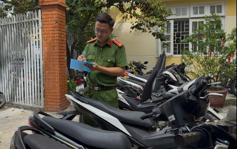 Tang vật thu giữ trong vụ trộm xe liên tỉnh. Ảnh: CACC