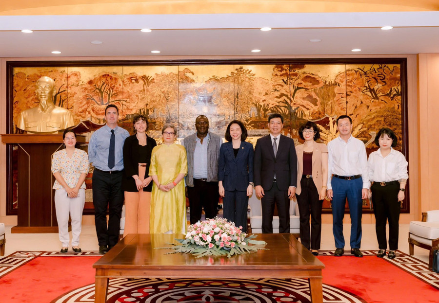 UBND TP Hà Nội tiếp đoàn chuyên gia UNESCO.