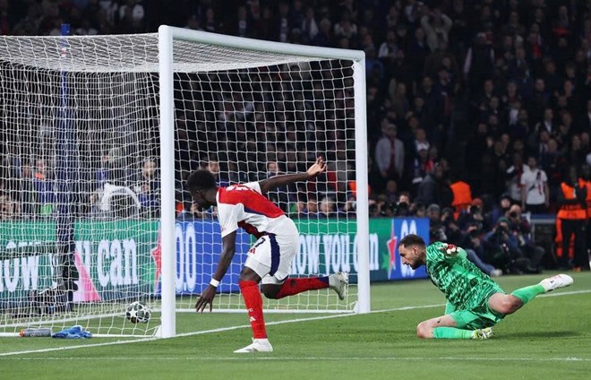 Gianluigi Donnarumma sẽ là lời giải cho vấn đề thủ môn của Chelsea