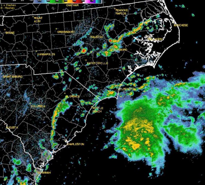 Dự báo mùa bão Đại Tây Dương tăng tốc, 2 áp thấp manh nha hình thành
