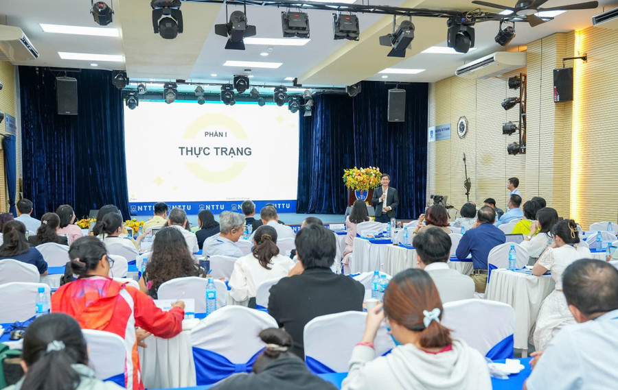Các học viên tham gia khóa đào tạo HLV khởi nghiệp tại Trường Đại học Nguyễn Tất Thành. Ảnh: NTTU.