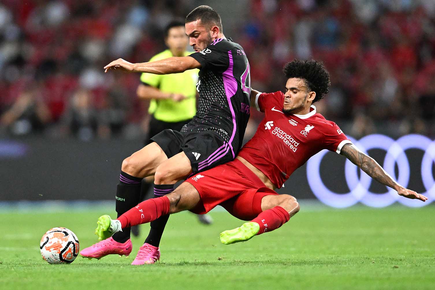 Người hâm mộ Liverpool sẽ rất nhớ Luis Diaz. Ảnh: AFP