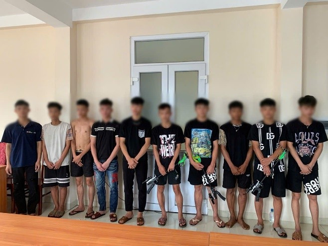 11 đối tượng bị khởi tố về tội "Gây rối trật tự công cộng". 23-2907.jpg