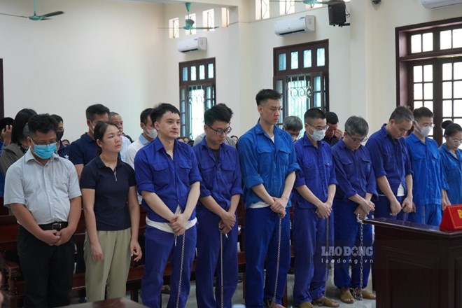 Mở lại phiên toà xét xử 14 cán bộ hải quan Hải Phòng tội đưa nhận hối lộ