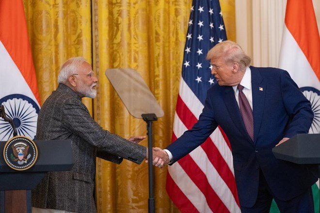 Ông Trump áp thuế gấp đôi với Ấn Độ vì mua dầu Nga