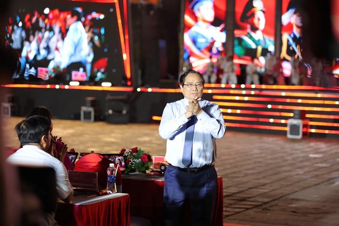 Thủ tướng Phạm Minh Chính dự chương trình Dưới cờ vinh quang ở Huế
