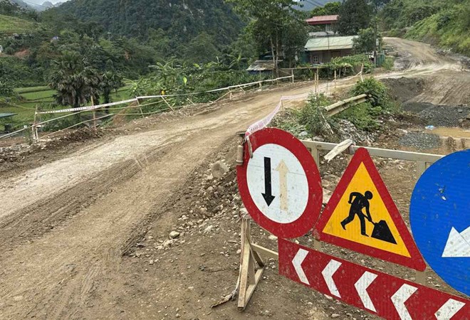 Khắc phục mất an toàn giao thông tại dự án nghìn tỉ nối Lào Cai - Lai Châu