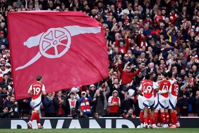 Arsenal phải tấn công mạnh mẽ hơn nếu muốn vô địch Premier League