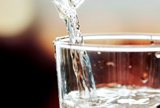 Uống chất điện giải ảnh hưởng như thế nào đến huyết áp?