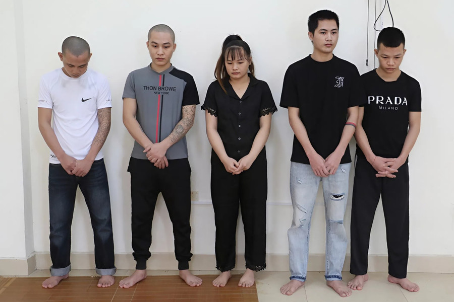 Các bị cáo thời điểm bị Công an tỉnh Nghệ An bắt giữ.