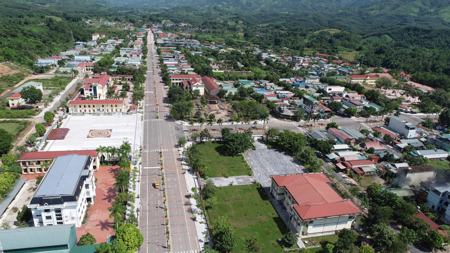 Trung tâm xã Mường Nhé nhìn từ trên cao.