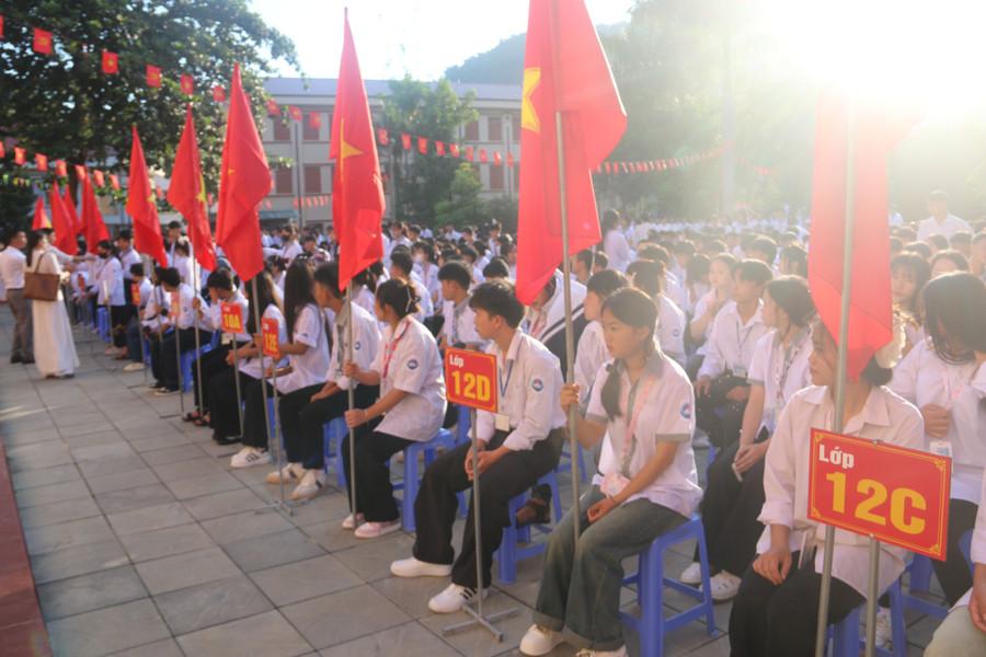 Học sinh Trung tâm Giáo dục thường xuyên Mai Sơn dự khai giảng năm học mới. img-8656.jpg