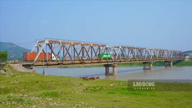 Bắc Ninh yêu cầu hoàn thành cầu đường sắt Cẩm Lý trong tháng 1.2026