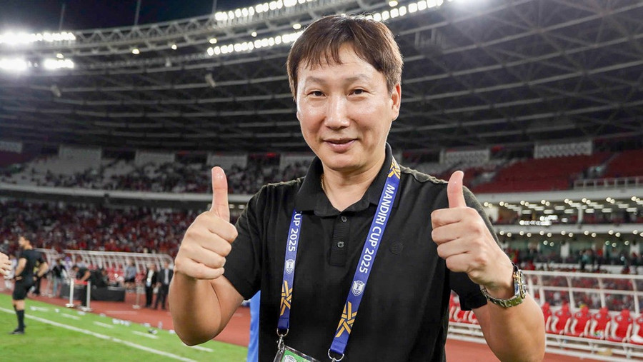 HLV Kim Sang sik bắt bài U23 Yemen trước trận đại chiến,