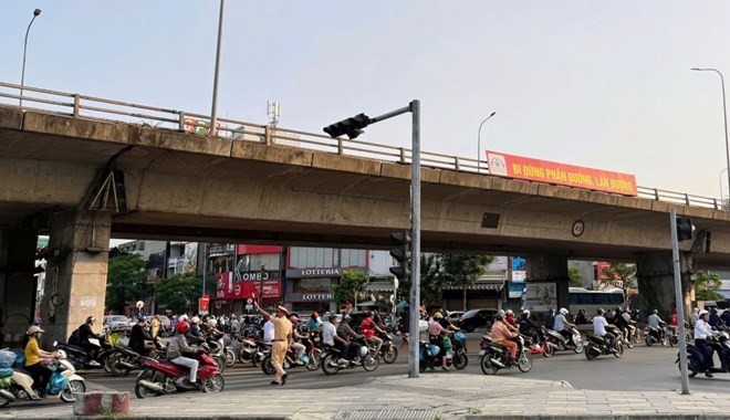 Hải Phòng nghiêm cấm sử dụng gầm cầu làm bãi trông giữ xe