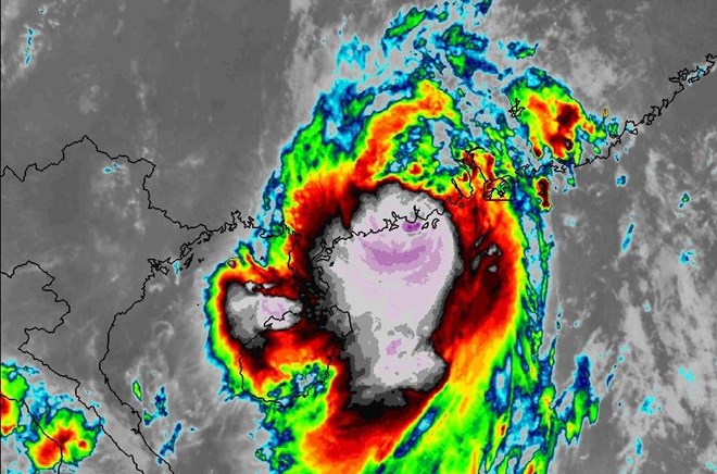 Dự báo áp thấp dồn dập gần Biển Đông sau bão số 7