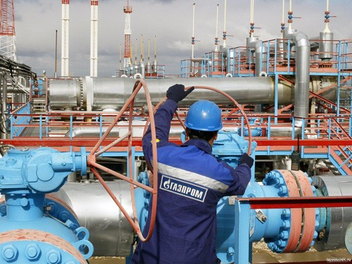 Tập đoàn Nhà nước Nga Gazprom thống trị lĩnh vực khí tự nhiên.