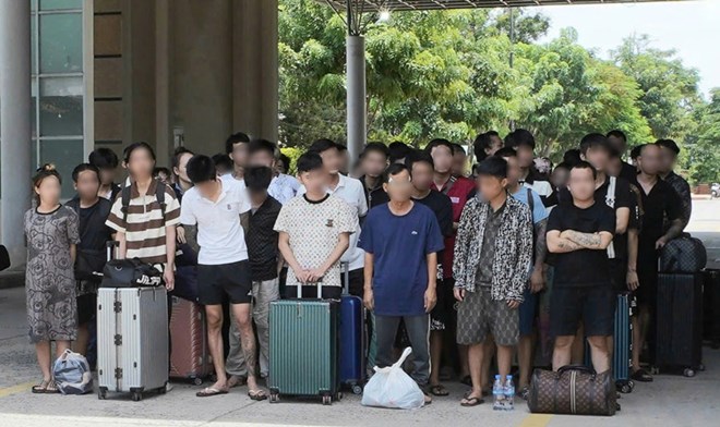 Phát hiện đối tượng bị cấm xuất cảnh trong số 79 công dân về từ Campuchia