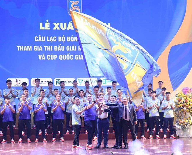Đội bóng của ông Park Hang-seo quyết tâm giành vé lên V.League
