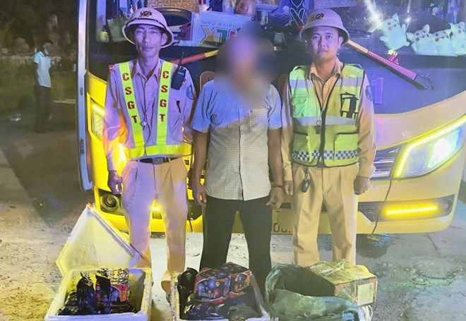 Phát hiện nhiều vụ vận chuyển hàng cấm trên quốc lộ ở Quảng Trị