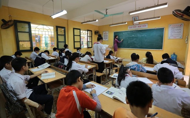 Miễn học phí giảm gánh nặng, nâng tầm giáo dục toàn diện