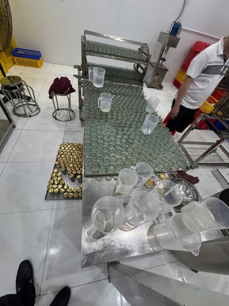 Công an TP Đà Nẵng triệt phá xưởng sản xuất yến giả quy mô lớn, thu giữ gần 38.000 sản phẩm. Ảnh: Công an TP Đà Nẵng