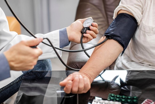 Hiểu đúng về thời gian huyết áp cao nhất trong ngày để phòng ngừa bệnh tim mạch