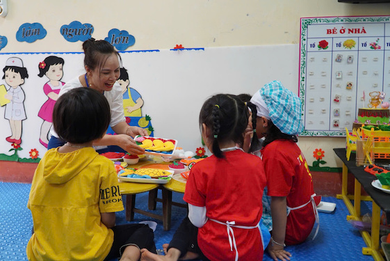 Bộ Giáo dục và Đào tạo đã giải đáp câu hỏi của giáo viên liên quan đến tiêu chuẩn, điều kiện dự xét thăng hạng giáo viên mầm non. Ảnh: Vân Trang